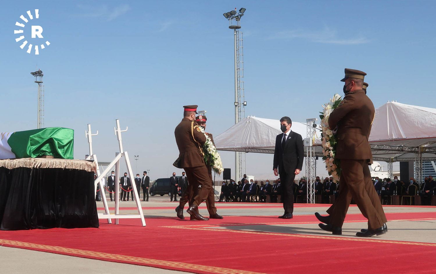 بەشێک لە بەرپرس و کەسایەتییەکانی ناوچەکە پرسەنامە ئاراستەی نێچیرڤان بارزانی دەکەن