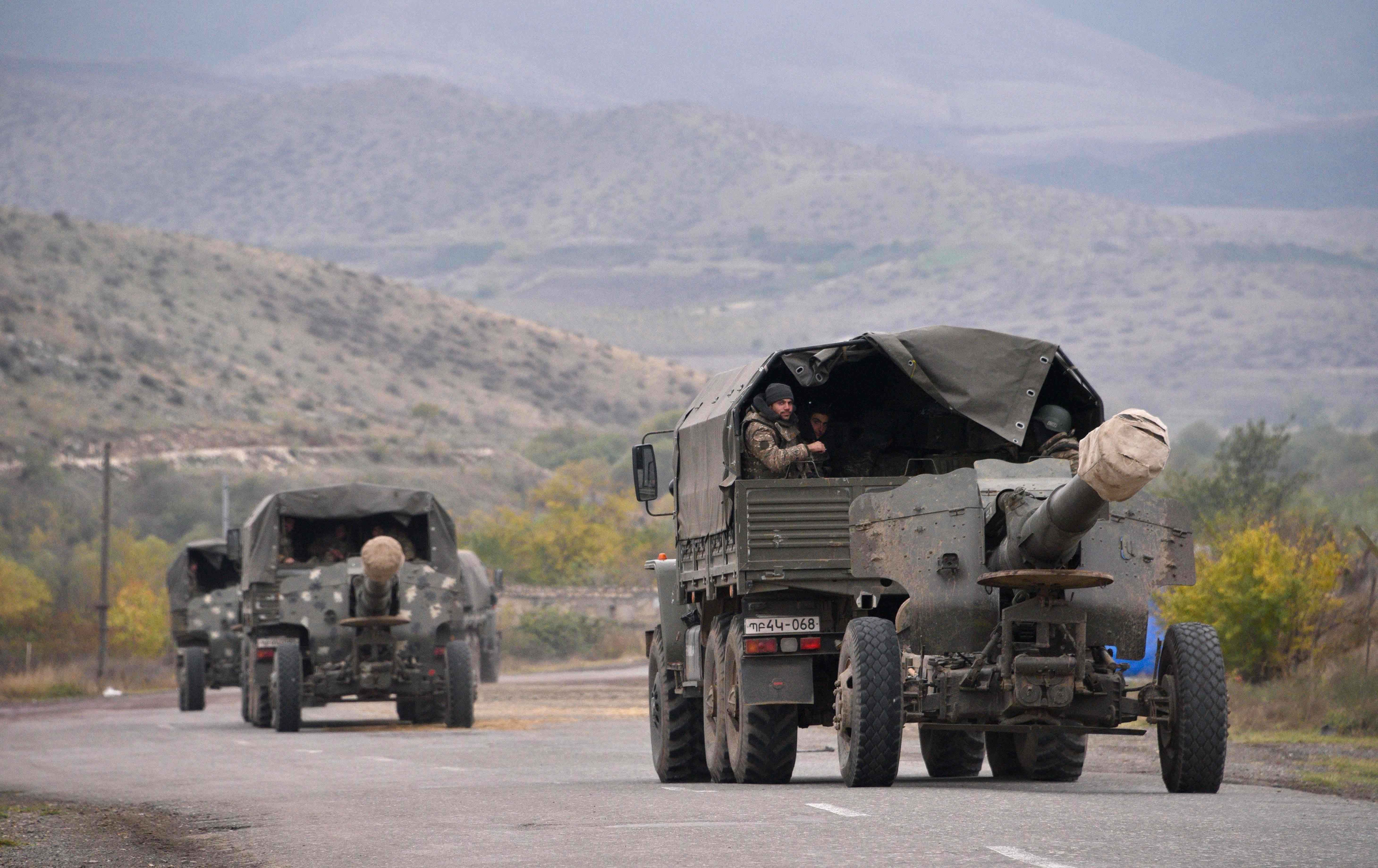 سوپای ئازەربایجان چووە نێو شاری ئاگدام لە قەرەباخ