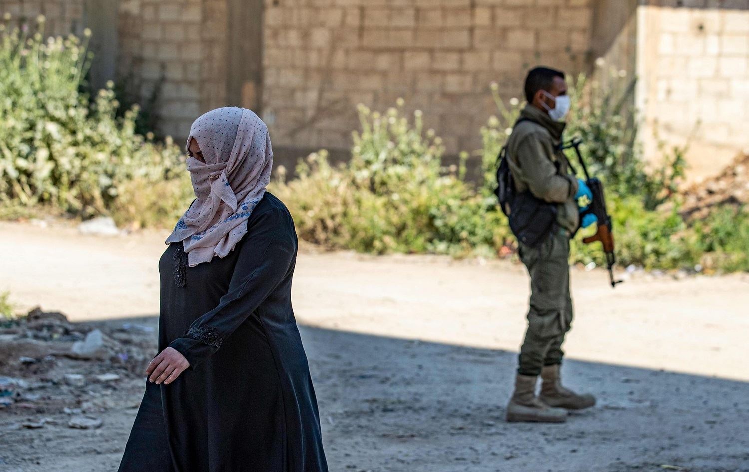 Li Rojavayê Kurdistanê qedexeya derketina derve ya giştî hat ragihandin