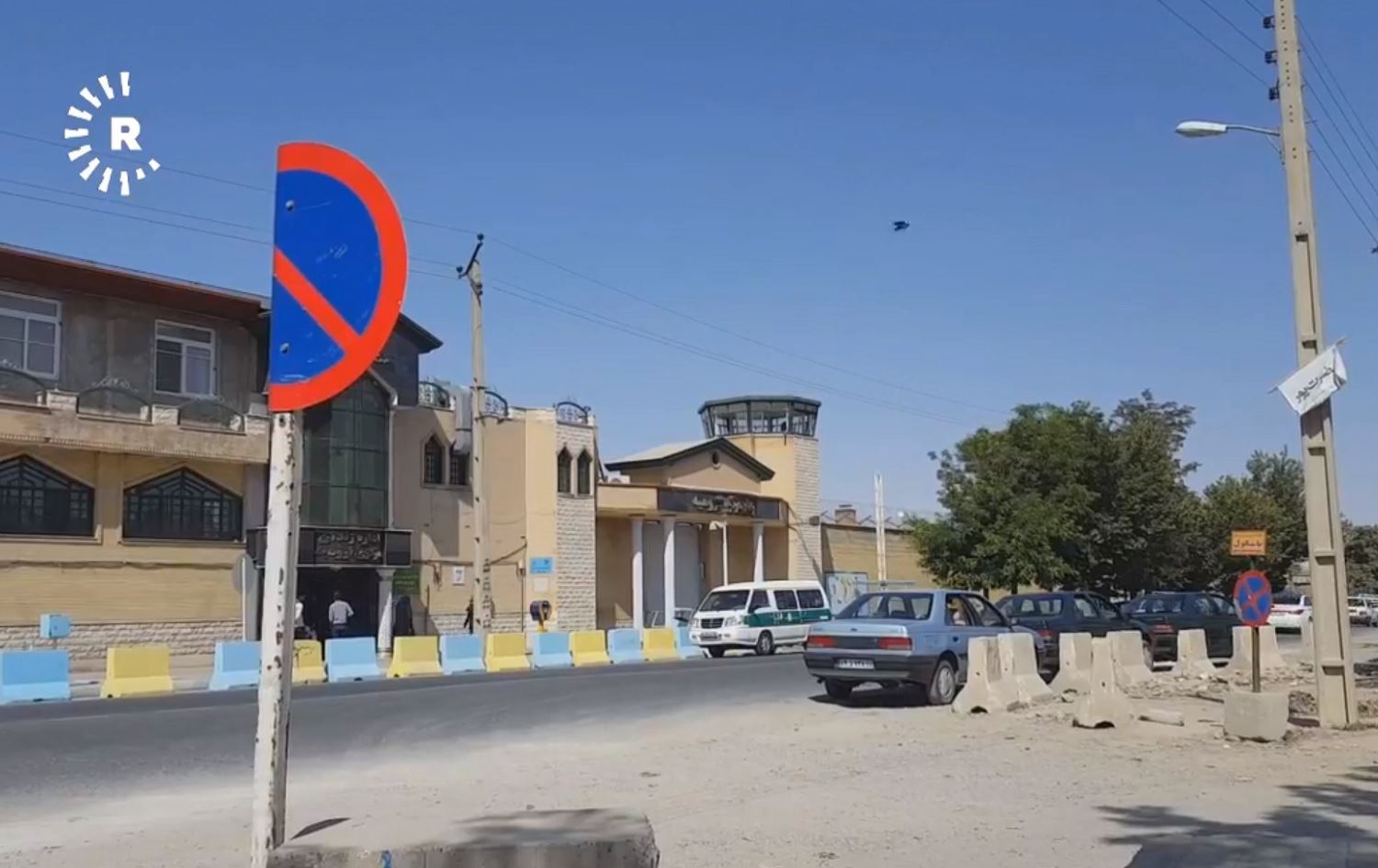 Li zindanên Sine hejmara girtiyan tê kêmkirin