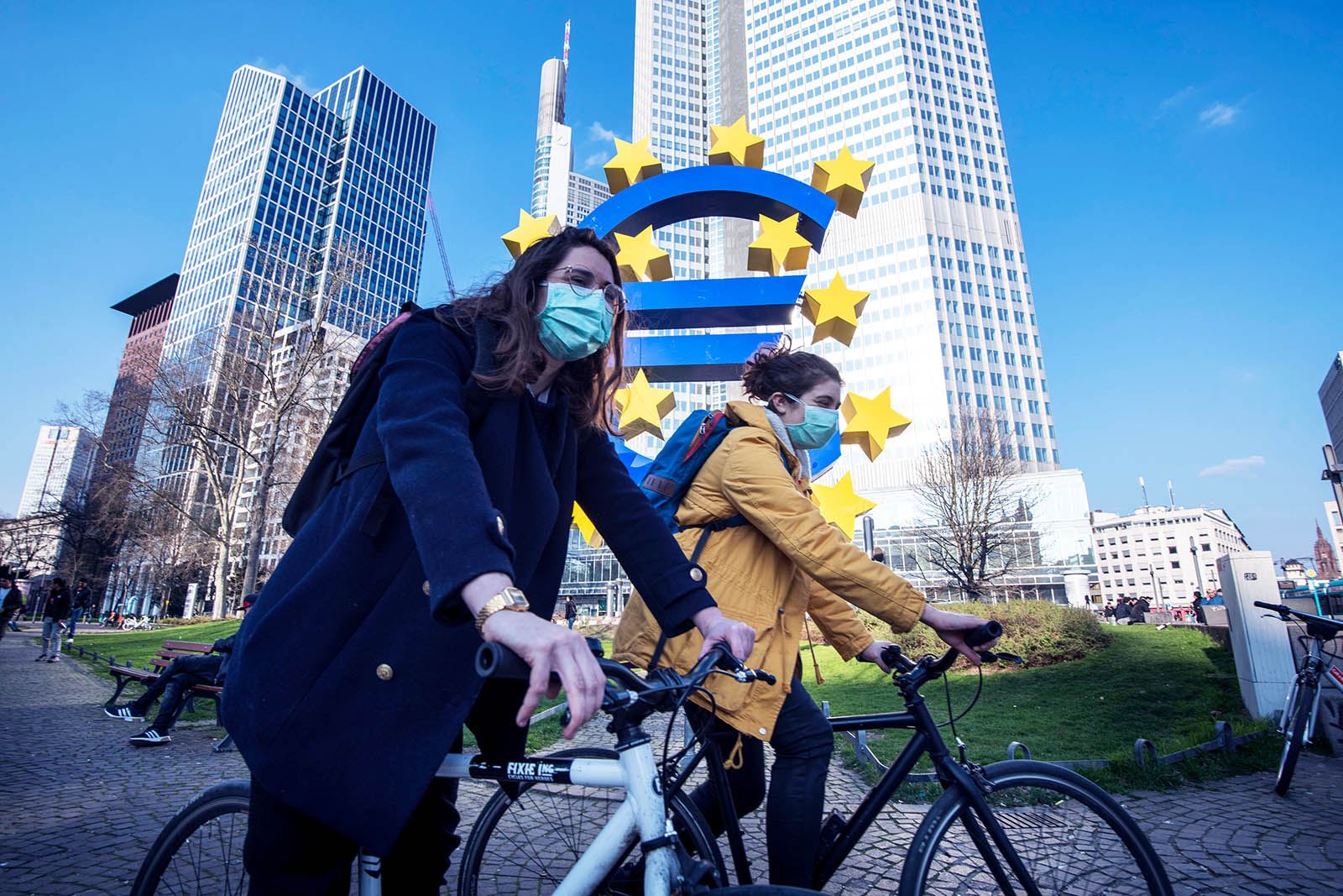 'Önlem alınmazsa 2021'de Avrupa'da üçüncü Covid-19 dalgası gelebilir'