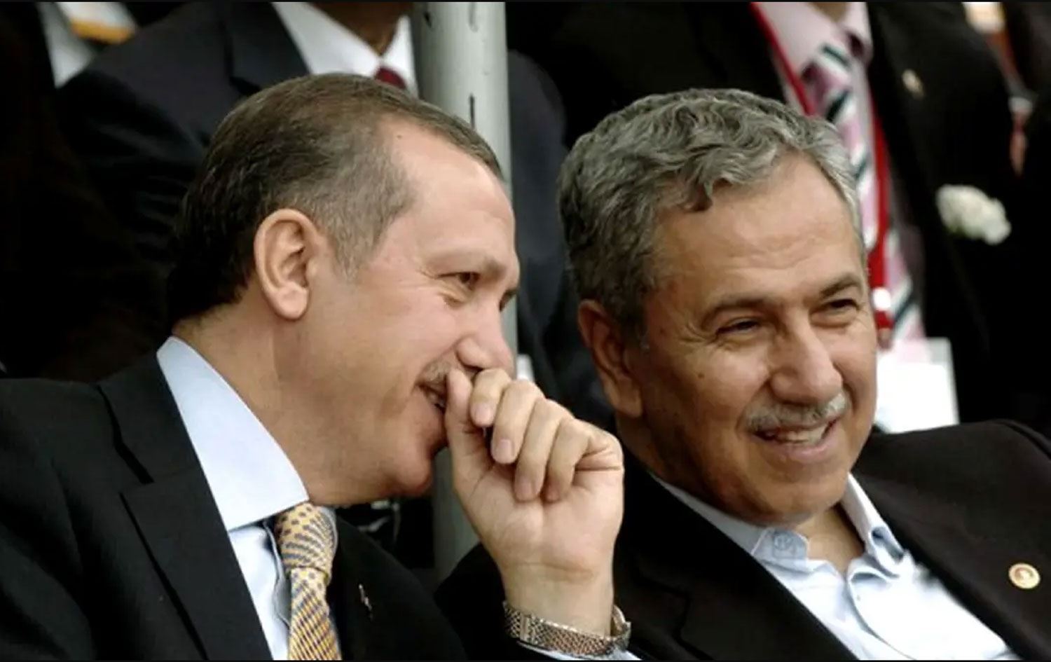 Bulent Arinç dest ji kar berda