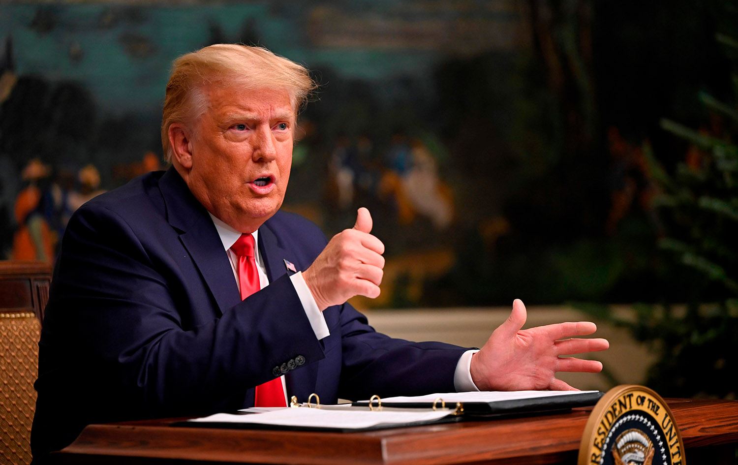 ترەمپ ئامادەیی خۆی بۆ وازهێنان لە دەسەڵات نیشاندا