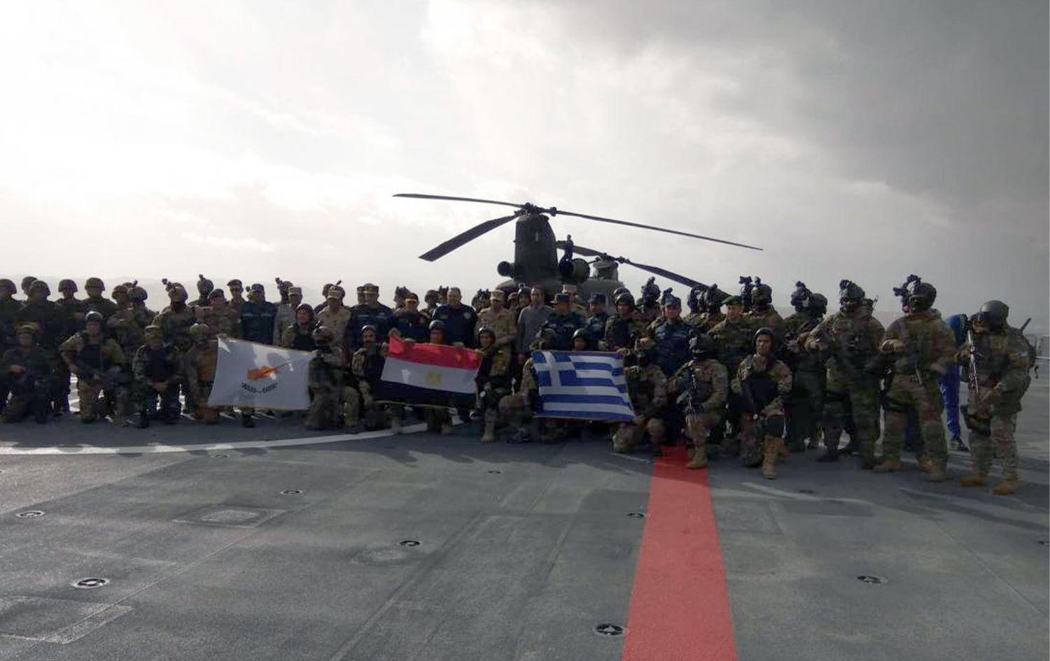 Misir, Yunan, Îmarat, Fransa û Qibris manoreke hevbeş encam didin