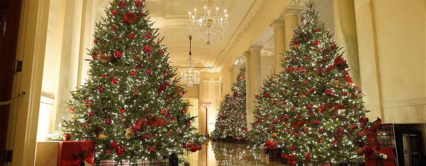 مێلانیا ترەمپ بۆ دوایین جار کۆشکی سپی بۆ کریسمس دەڕازێنێتەوە