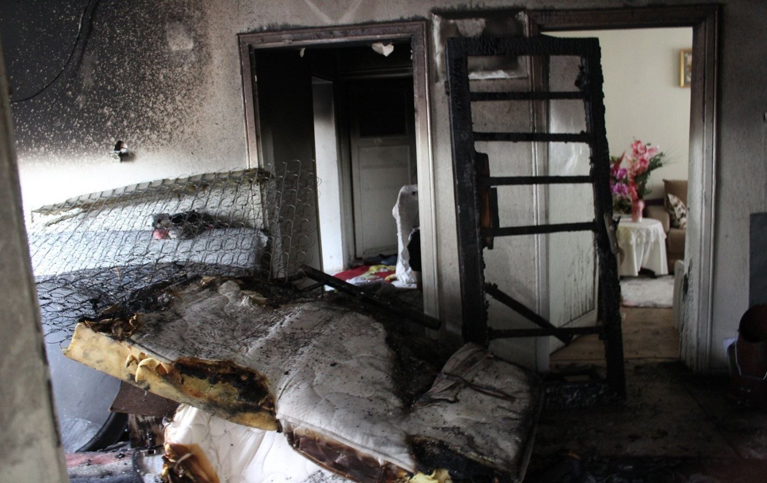 Ağrı'da yangın faciası: Baba ve iki çocuğu hayatını kaybetti