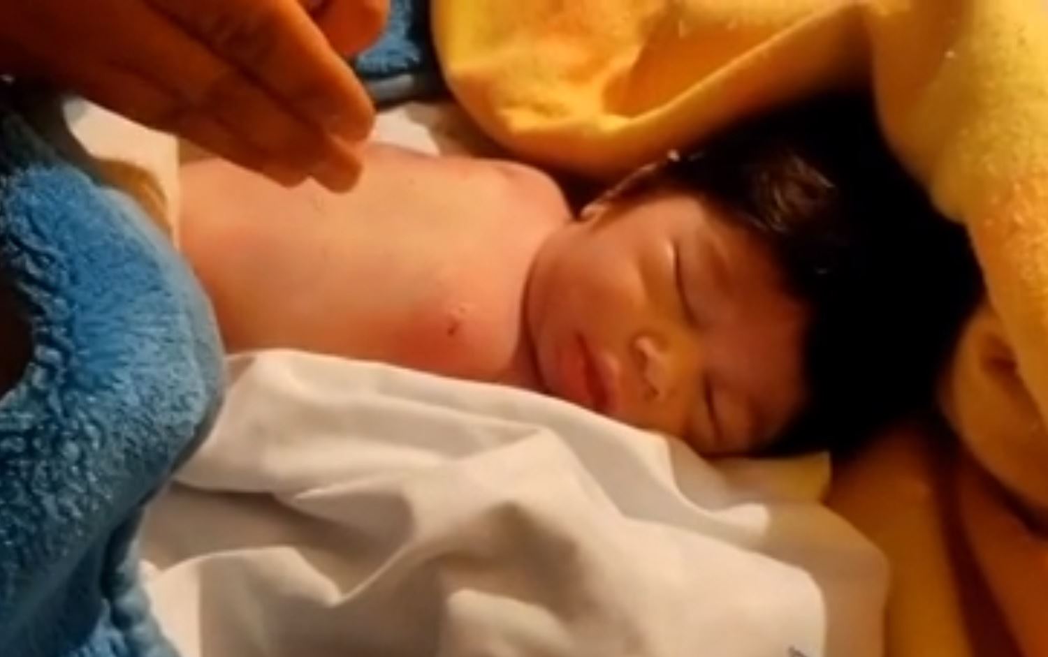 Li Îlamê zarokê 45 rojî ji ber şaşiya pizîşkî mir