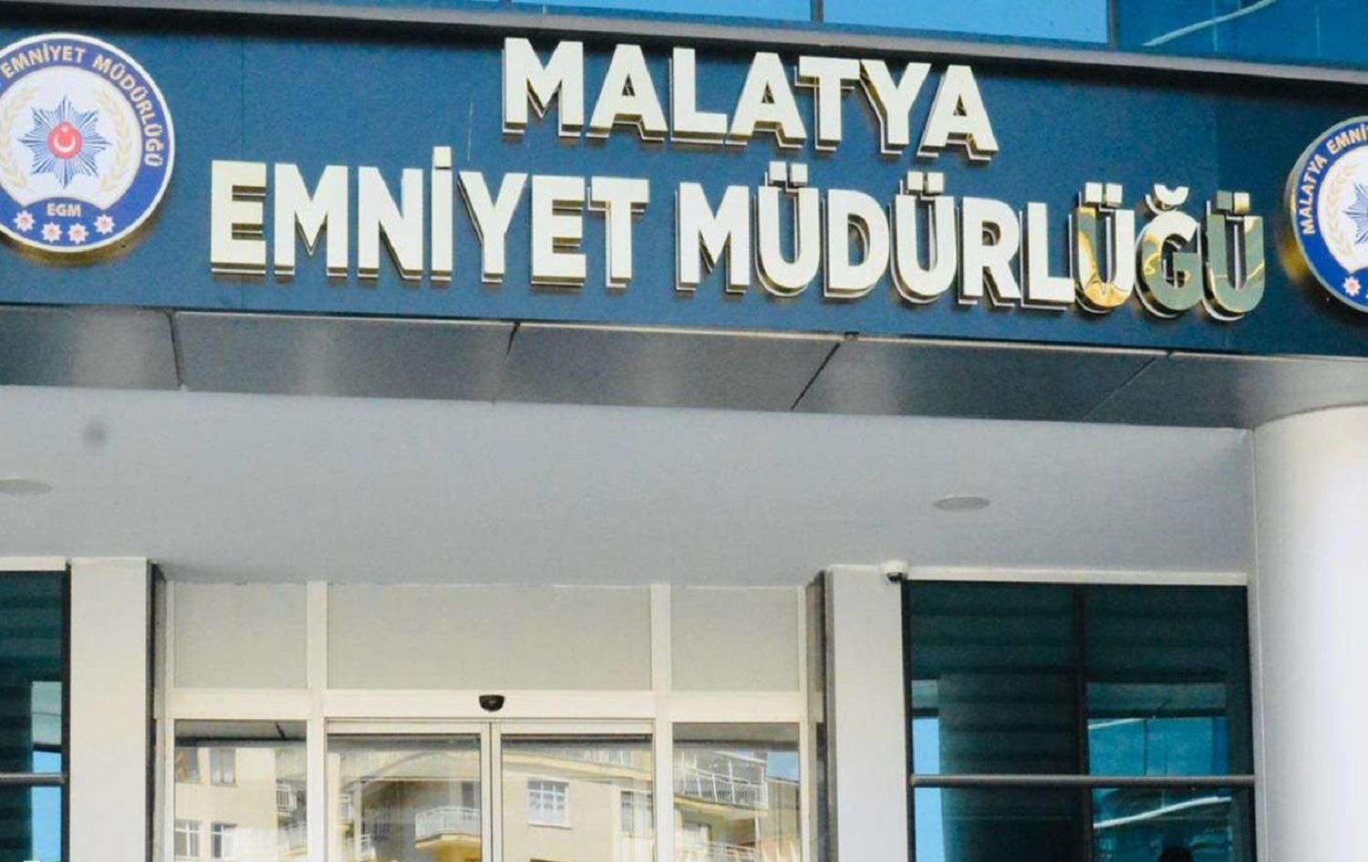 Ji ber parvekirinên xwe yên medyaya civakî 5 kes hatin girtin