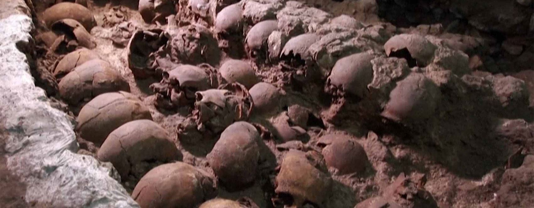 FOTO - Meksika'da bulunan 'kafatası kulesi'