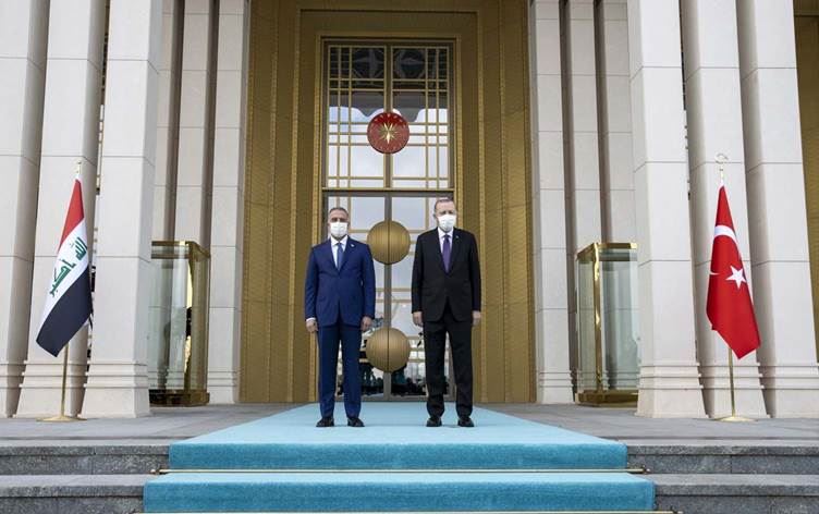 Erdogan li Koşka Komarî pêşwazî li Kazimî kir