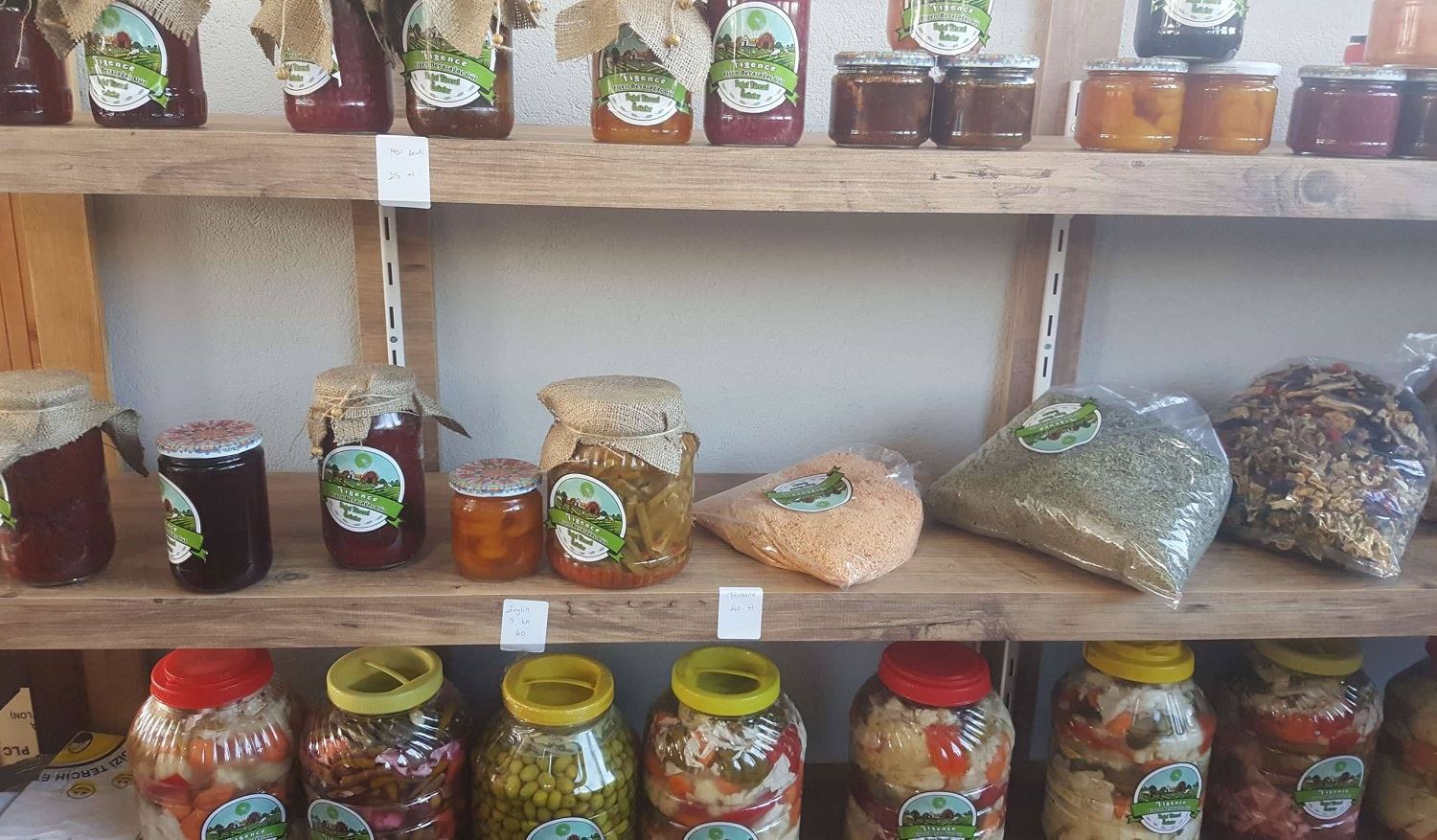 Li Amedê bazara Berhemên Xwemalî hat vekirin