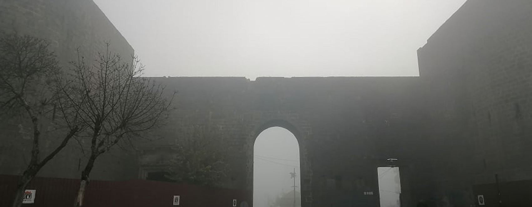FOTO - Diyarbakır'da sis etkisini devam ettiriyor