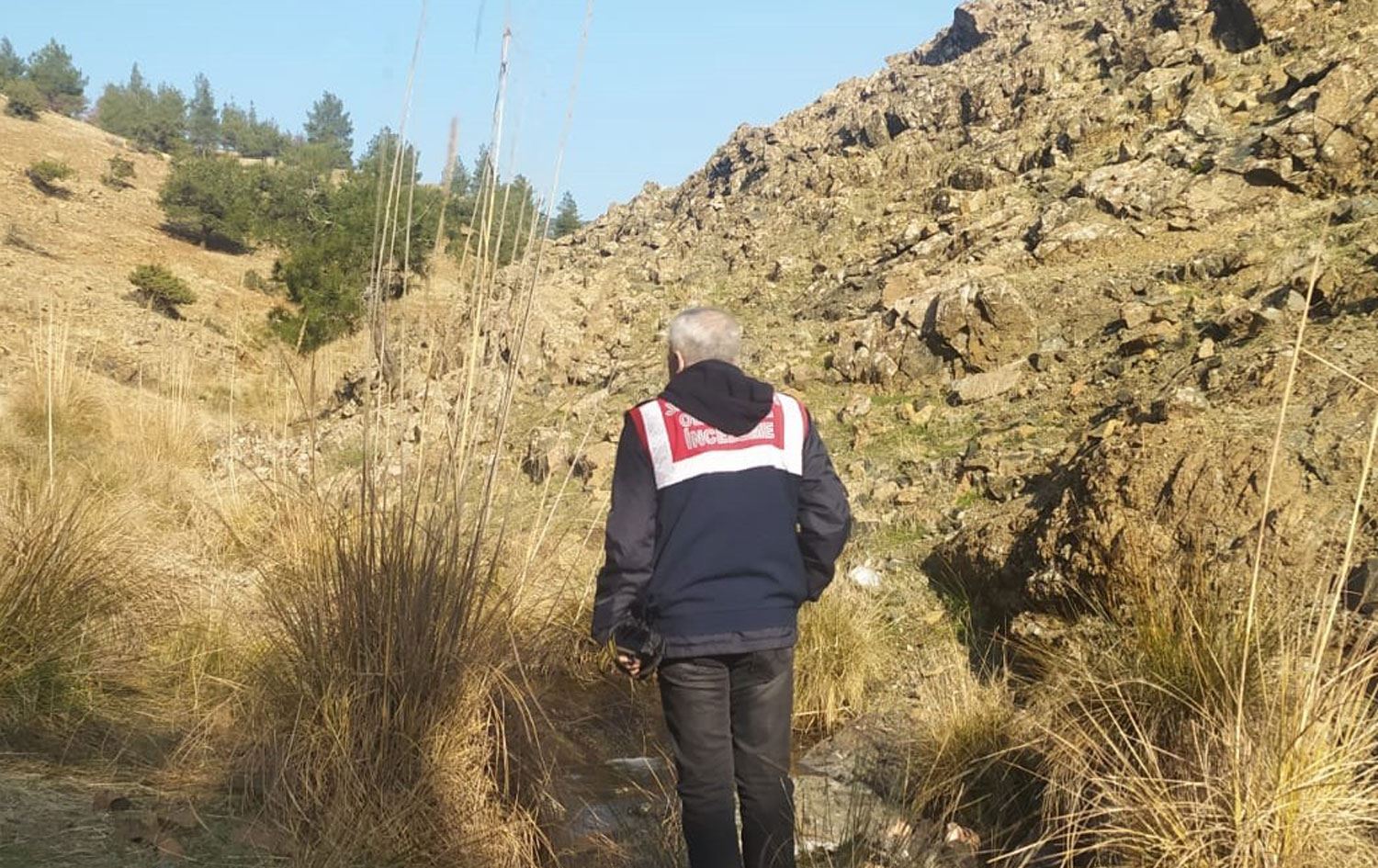 Çobanlar yabancı uyruklu bir kişinin cesedini ırmakta buldu