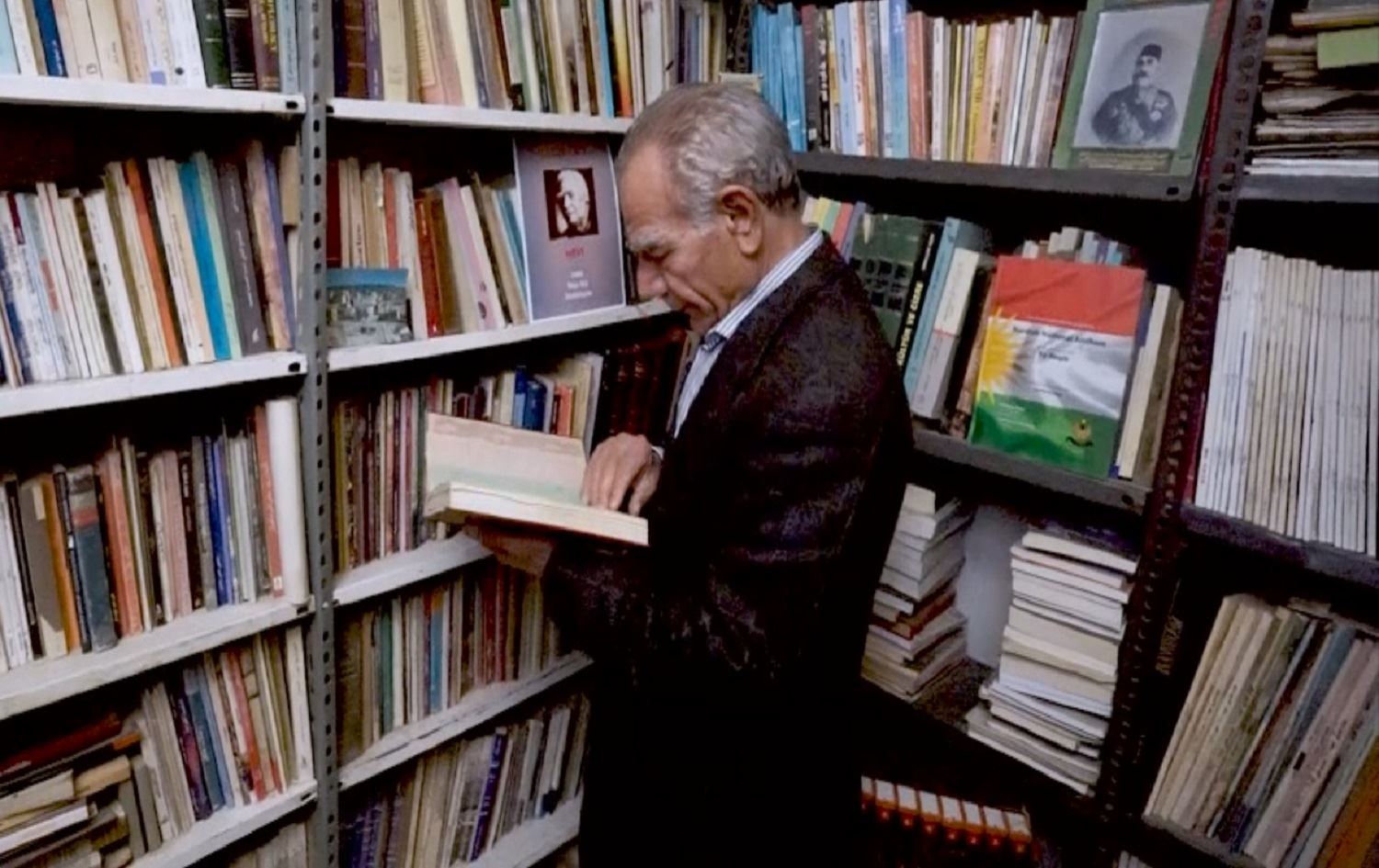 Konê Reş bi dehan pirtûk nivîsandine