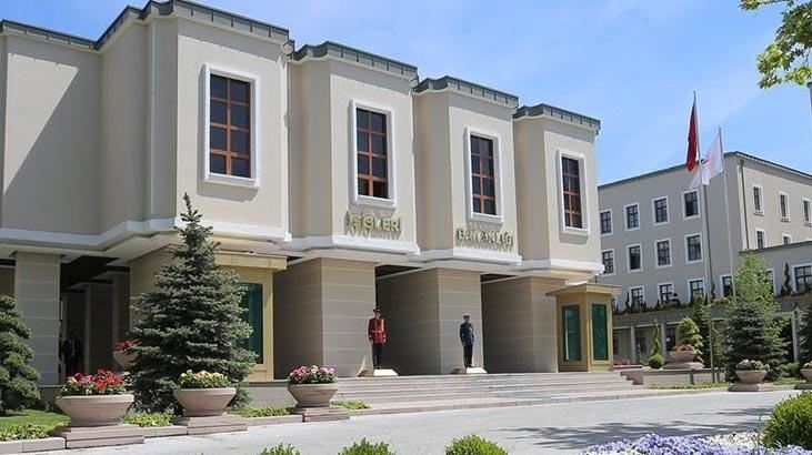 CHP'li 2 belediye meclis üyesi görevden uzaklaştırıldı