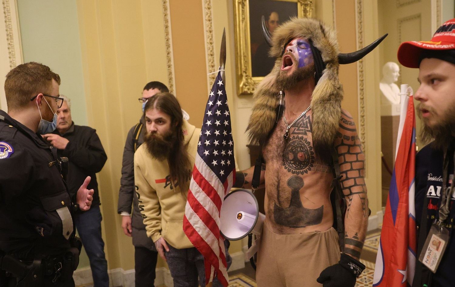 Kesê bi şaxên ga êrişî ser Kongresê kiribû hat girtin