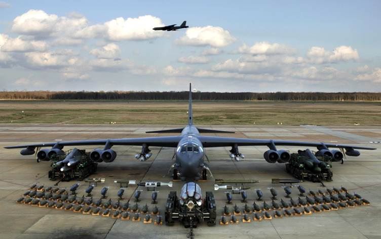 VIDEO - Firokeyên B-52 ên Amerîkayê li asmanê navçeyê digerin