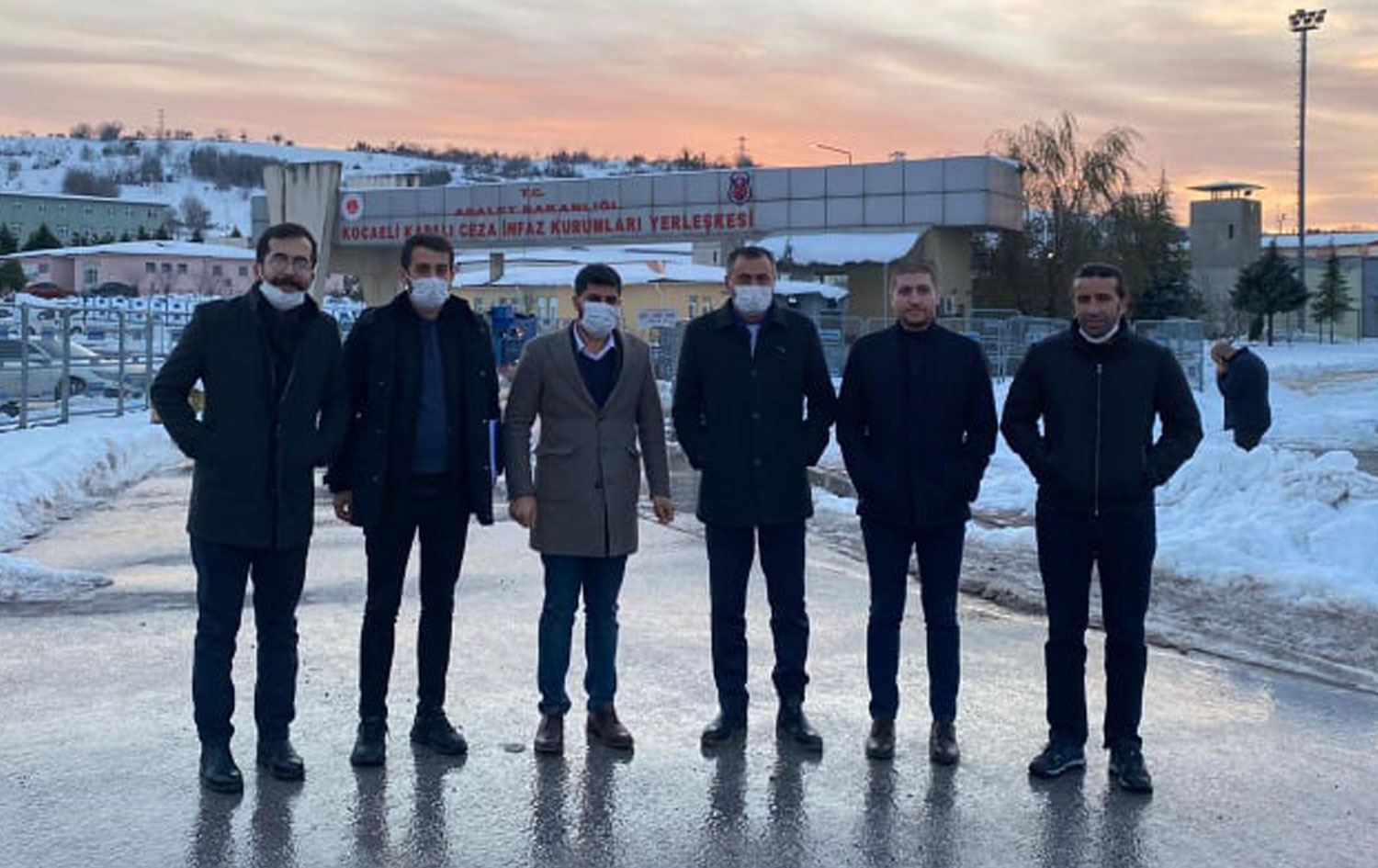 Baroya Amedê û IHD: Divê siyasetmedarên girtî demildest bên azadkirin