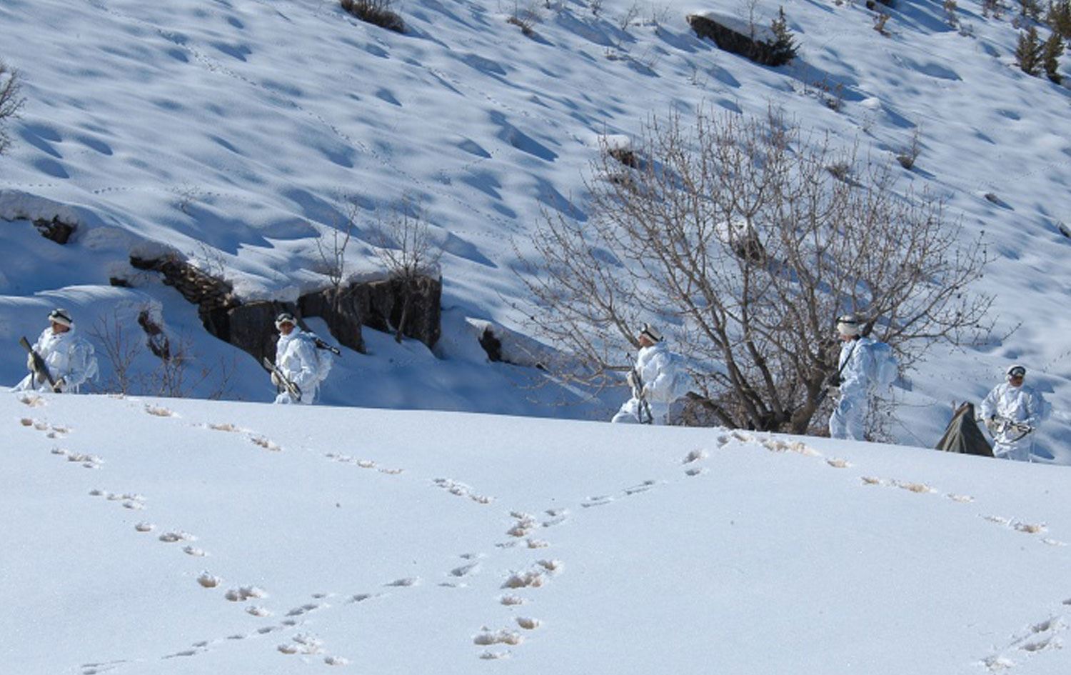 Tirkiyê kuştina komandoyekî xwe li Çiyayê Gare ragihand