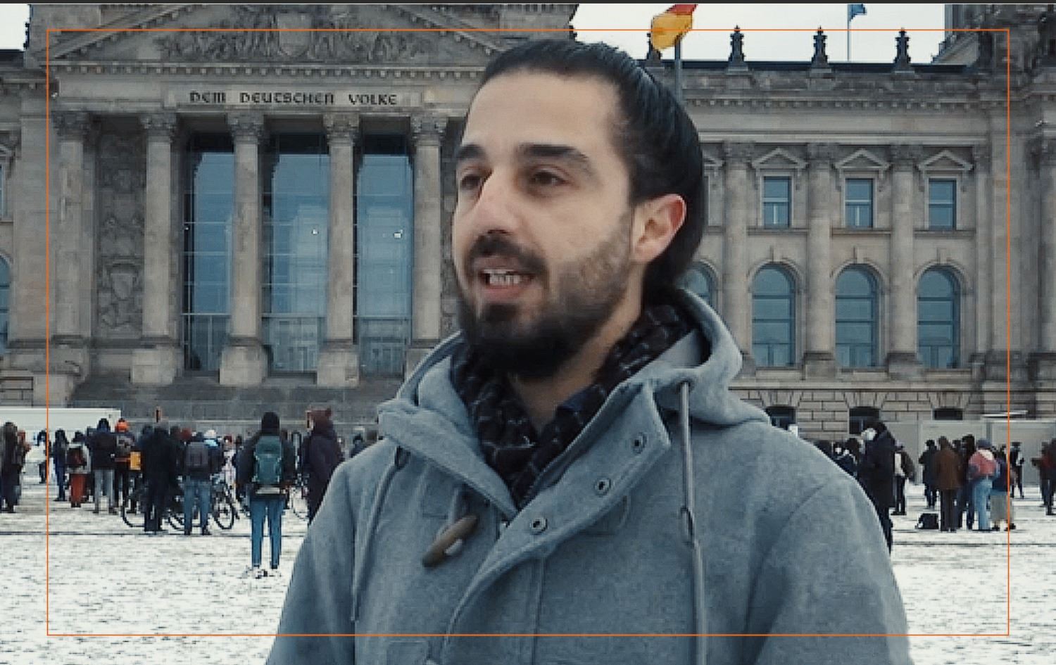 Penaberekî Sûrî xwe ji bo hilbijartinên parlamentoya Almanyayê amade dike