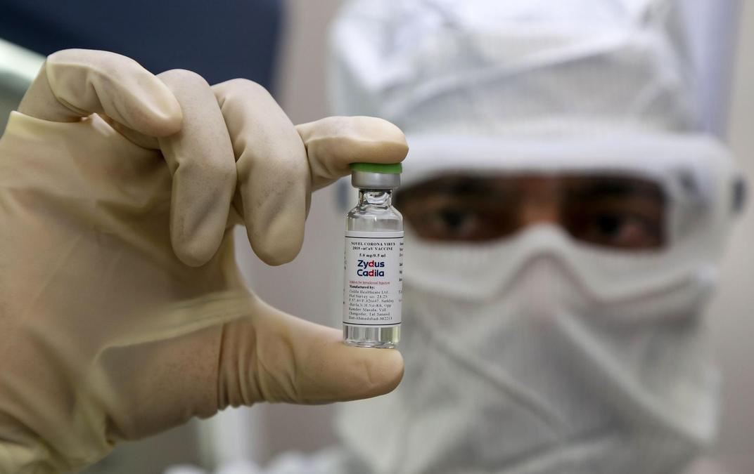 پزیشکانی بەریتانی: ڤاکسینی کۆرۆنا نابێتەهۆی نەزۆکی لە خانماندا