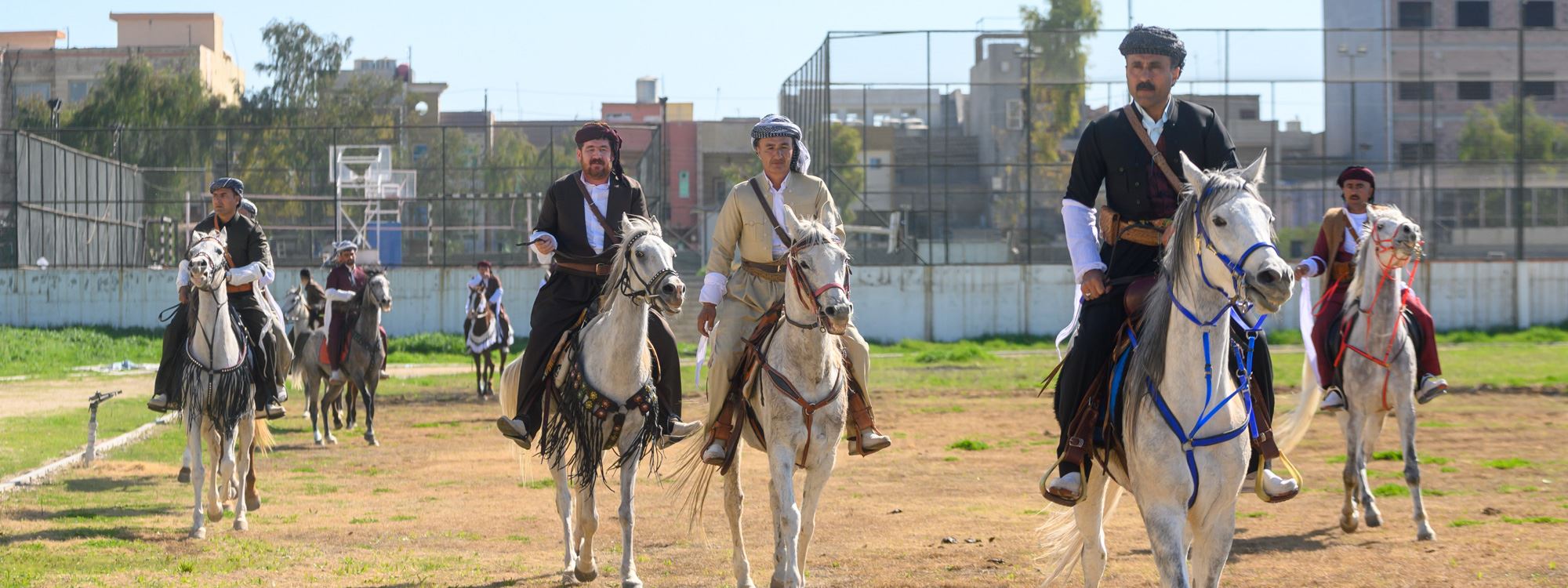 FOTO – Erbil’de Sevgililer Günü için atlı gösteri