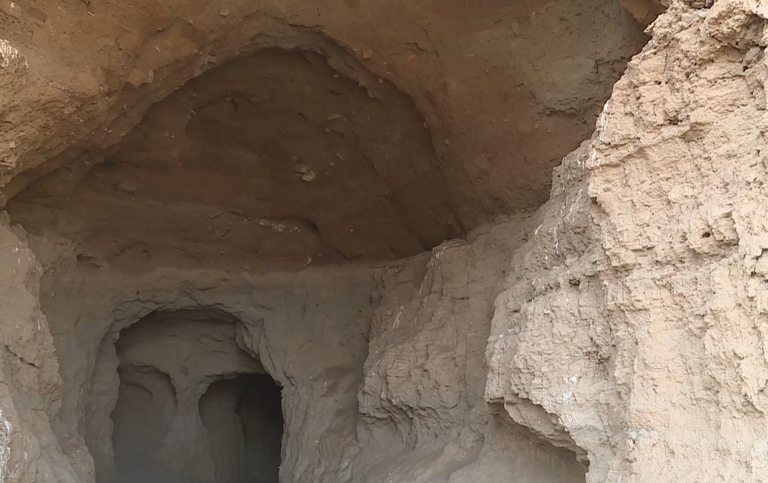 Gelek şûnwarên dîrokî li Rojavayê Kurdistanê hatine jinavbirin