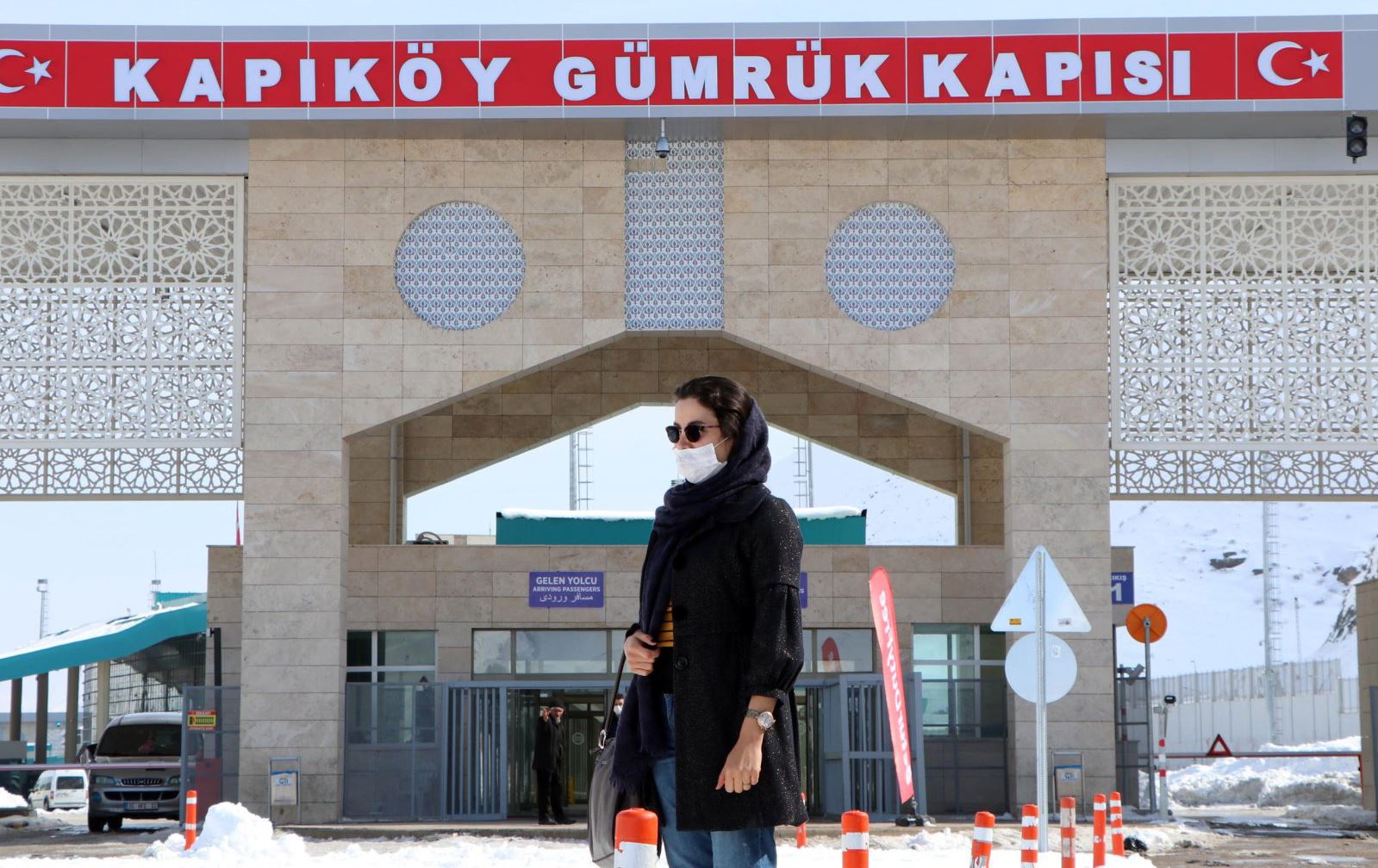 تورکیا سێ دەروازەی سنووری لە باکووری کوردستان ناکاتەوە