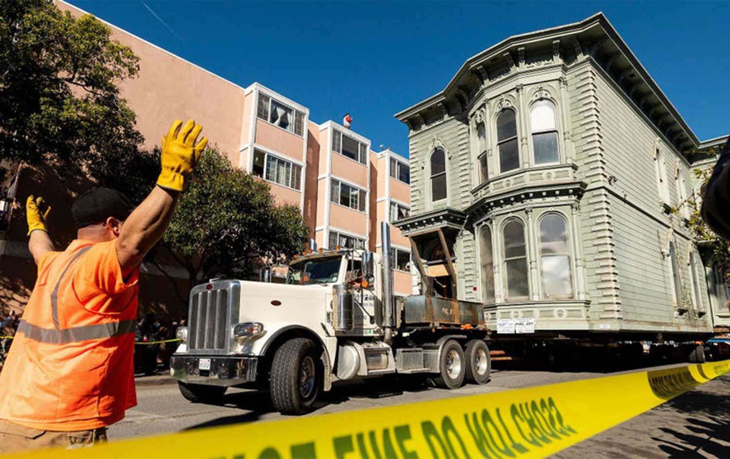 خانوویەکی 139 ساڵ بە تێچووی 400 هەزار دۆلار دەگوازرێتەوە