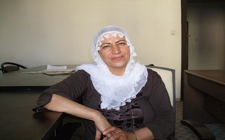 Dengbêj Gazîn: Li Parîsê parsek heye lê li Êrîvanê na!