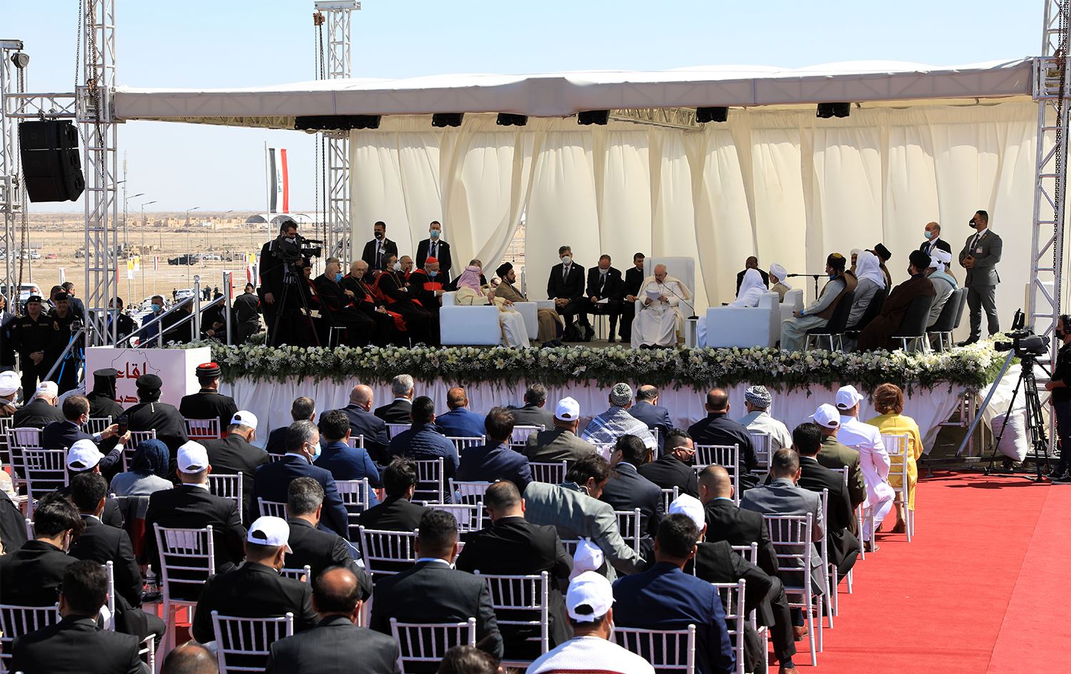 Papa Franciscus antik Ur kentini ziyaret etti