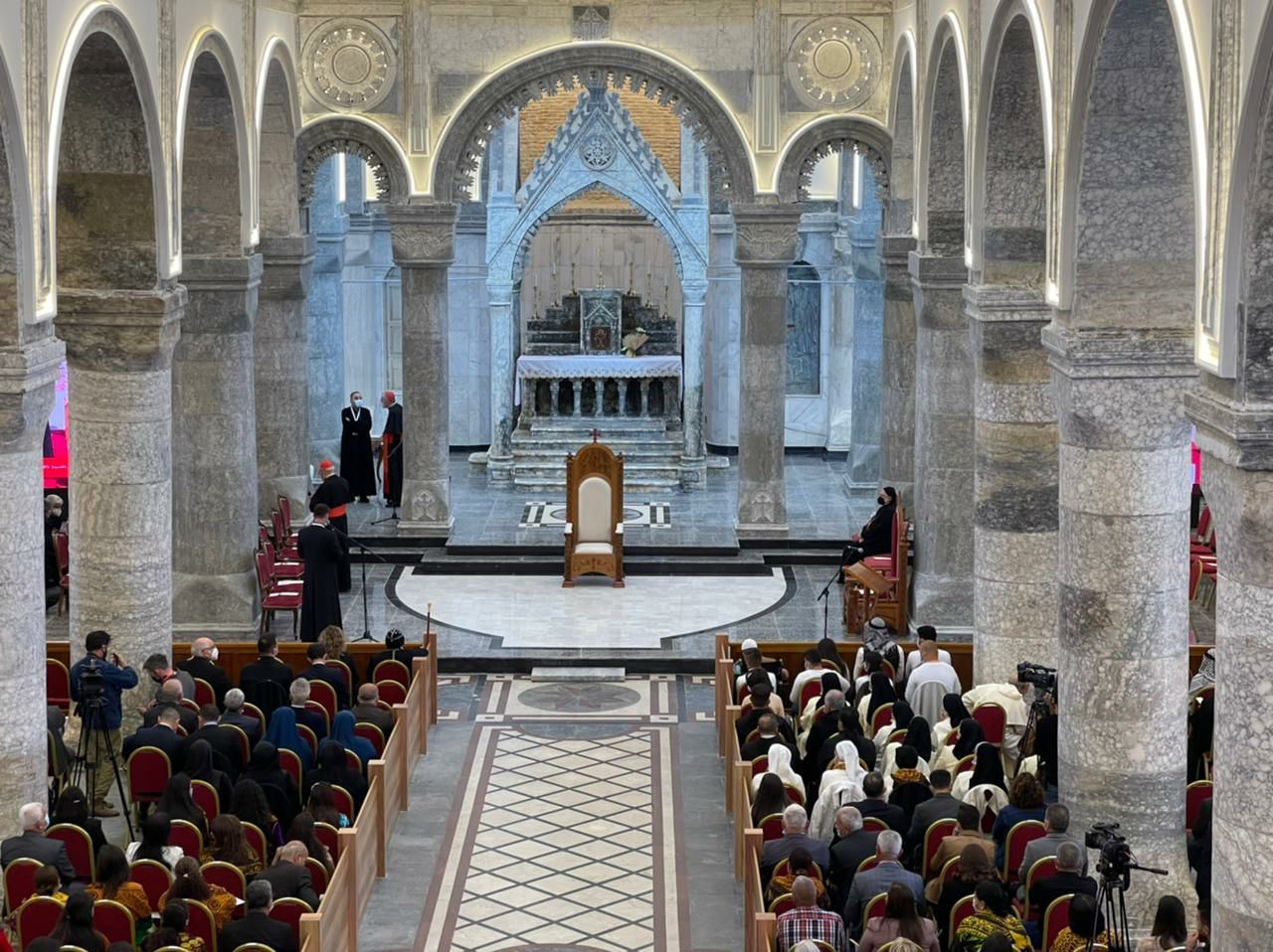 Papa, Musul'da IŞİD kurbanları için ayin düzenledi