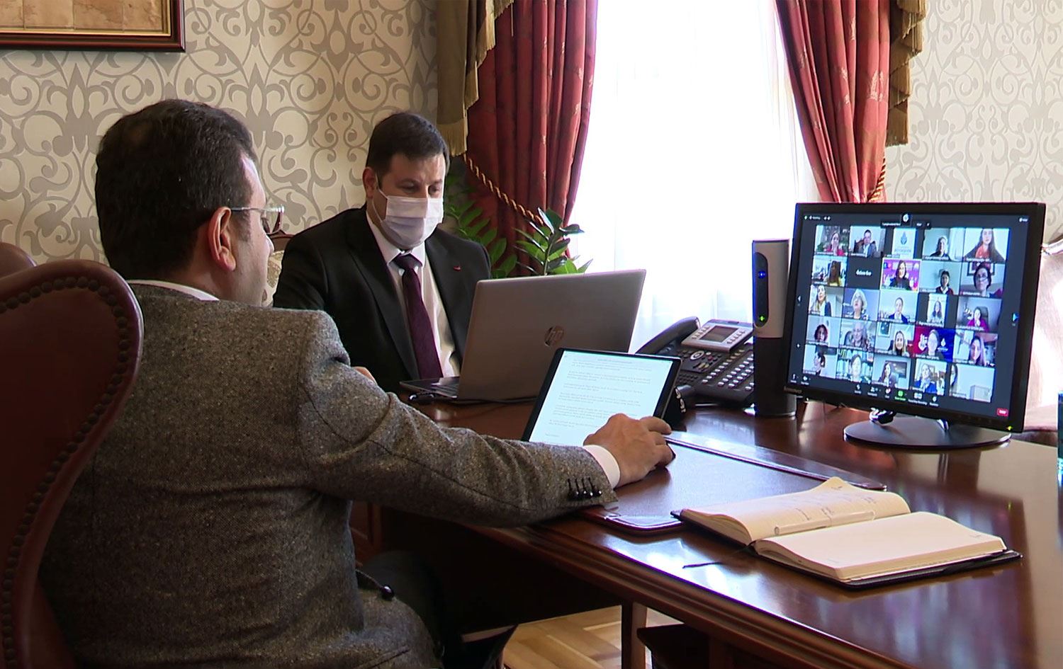 İBB: Kadın Destek Hattı'mız Türkçe, Kürtçe, İngilizce ve Arapça hizmet veriyor