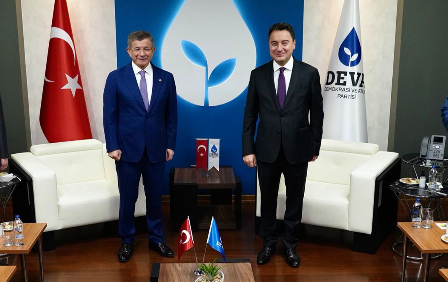 DEVA ve Gelecek Partisi'nden 'pul' açıklaması