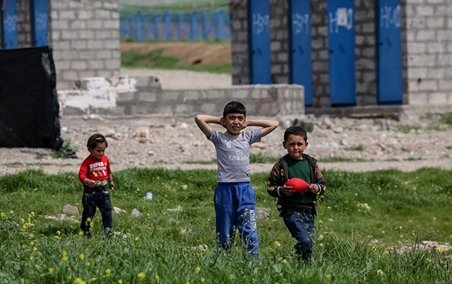وەزیری کۆچی عێراق بۆ داخستن و ئاگاداربوونی رەوشی ئاوارەکان، سەردانی کامپی عەربەت دەکات