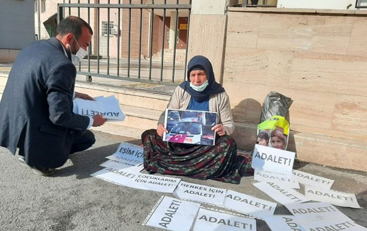 Adalat eylemindeki Emine Şenyaşar gözaltına alındı