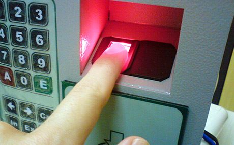 یەمەن.. پەنجەمۆر 200 ملیۆن دۆلار بۆ حکومەت دەگەڕێنێتەوە