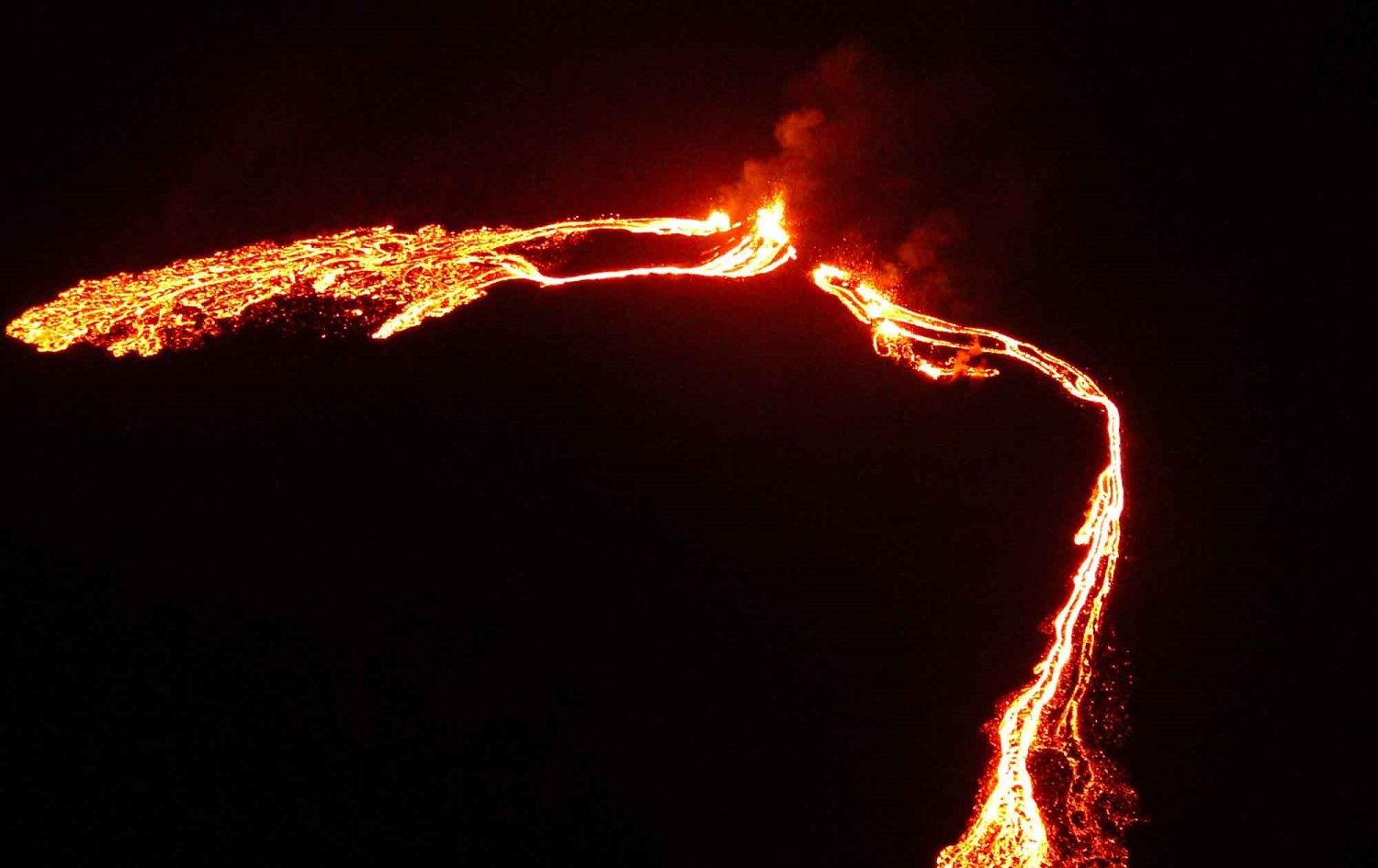 WÊNE – Li Îzlanda volkanek piştî 900 salan teqiya