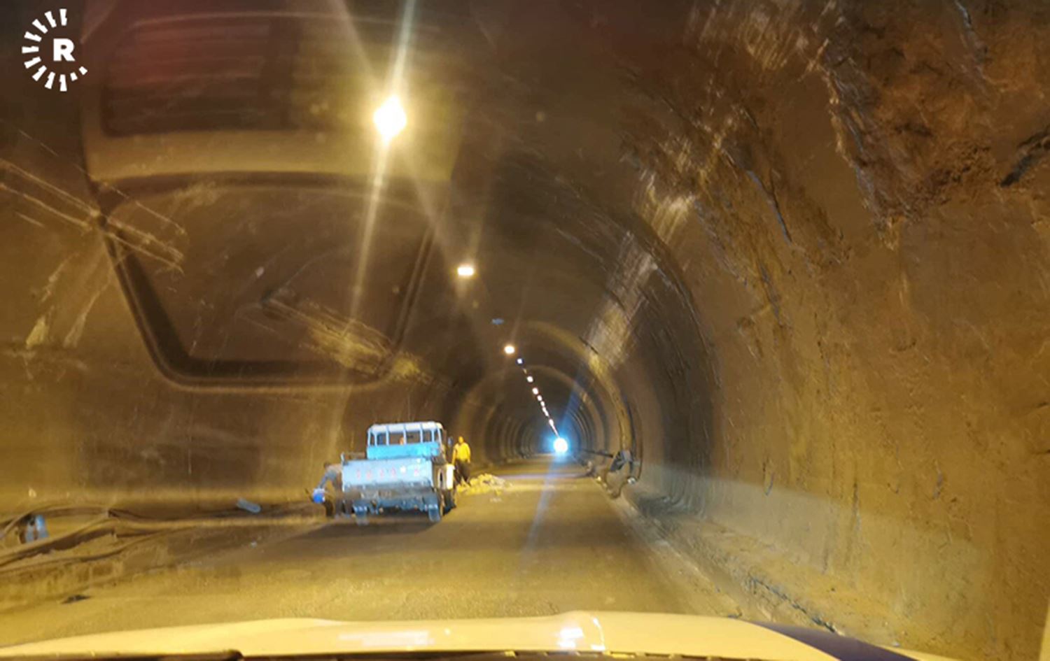 بەهۆی شۆرتی کارەباوە دوو کاژێرە توونێلی دەربەندیخان داخراوە