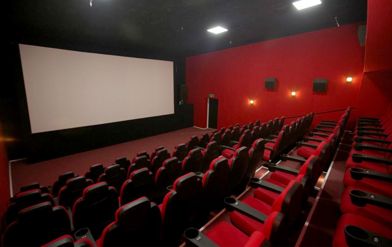 هۆڵەکانی سینەما لە ئامەد تاوەکو 12ی ئایار ناکرێنەوە