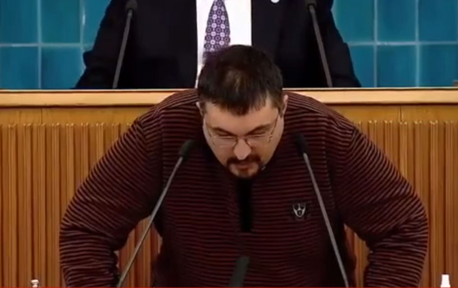 İYİ Parti bu kez de Meclis'te otizmli gence ‘andımız’ı okuttu