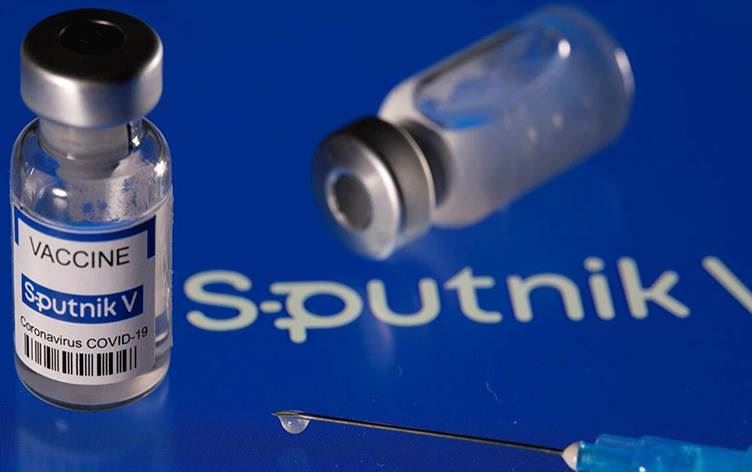 Li Tirkiyê xelk ji bo vaksîna Sputnik V diçin Moskowê