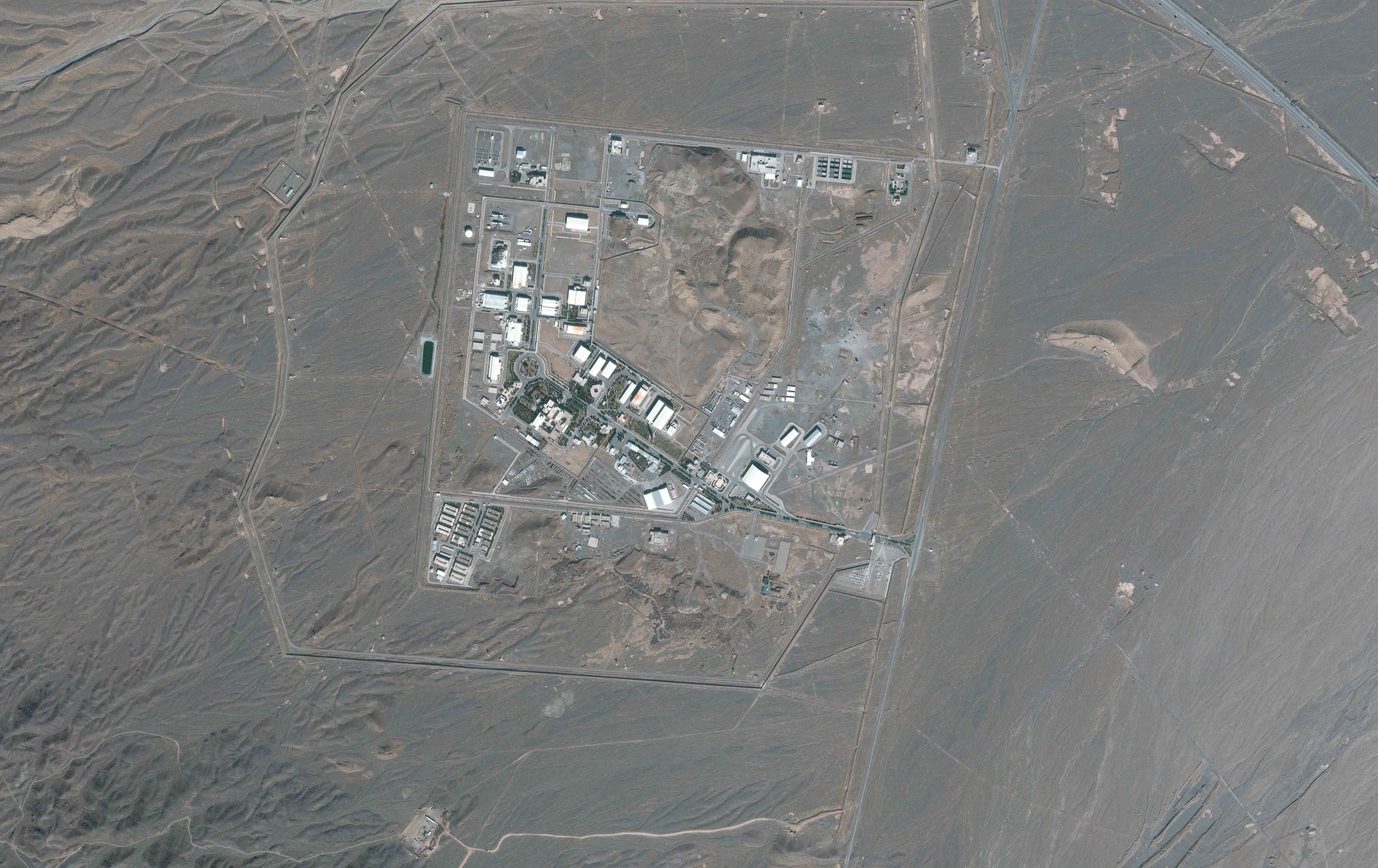 İsrail Yayın Kuruluşu: İran’da nükleer tesisteki kazanın arkasında Mossad var