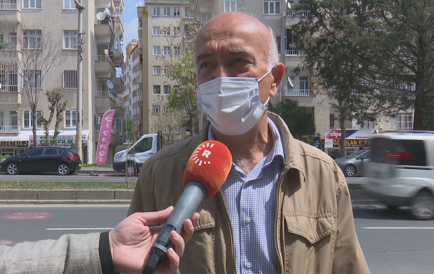 Nêrîna xelkê Amedê derbarê wergirtina vaksînê de