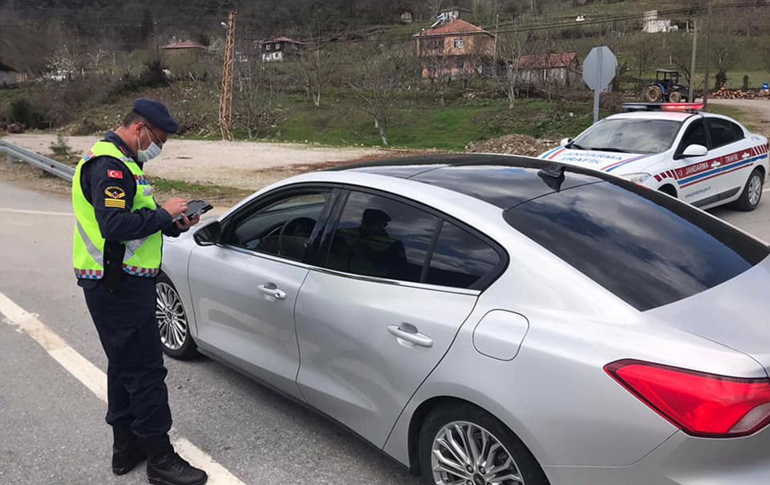 Şehirlerarası seyahate kısıtlama getirildi