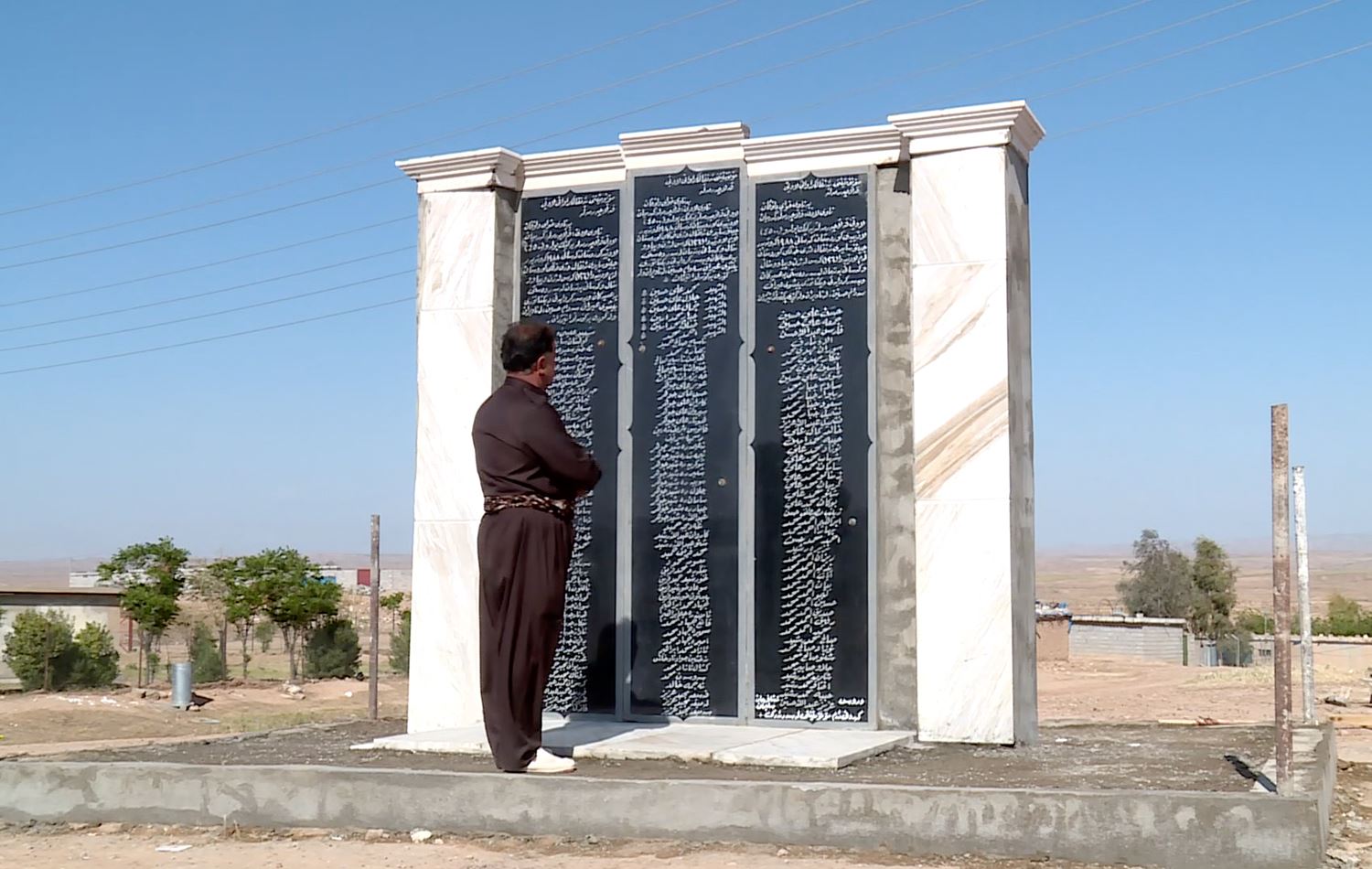 Garmiyan villager spends $3,000 on monument for Anfal victims