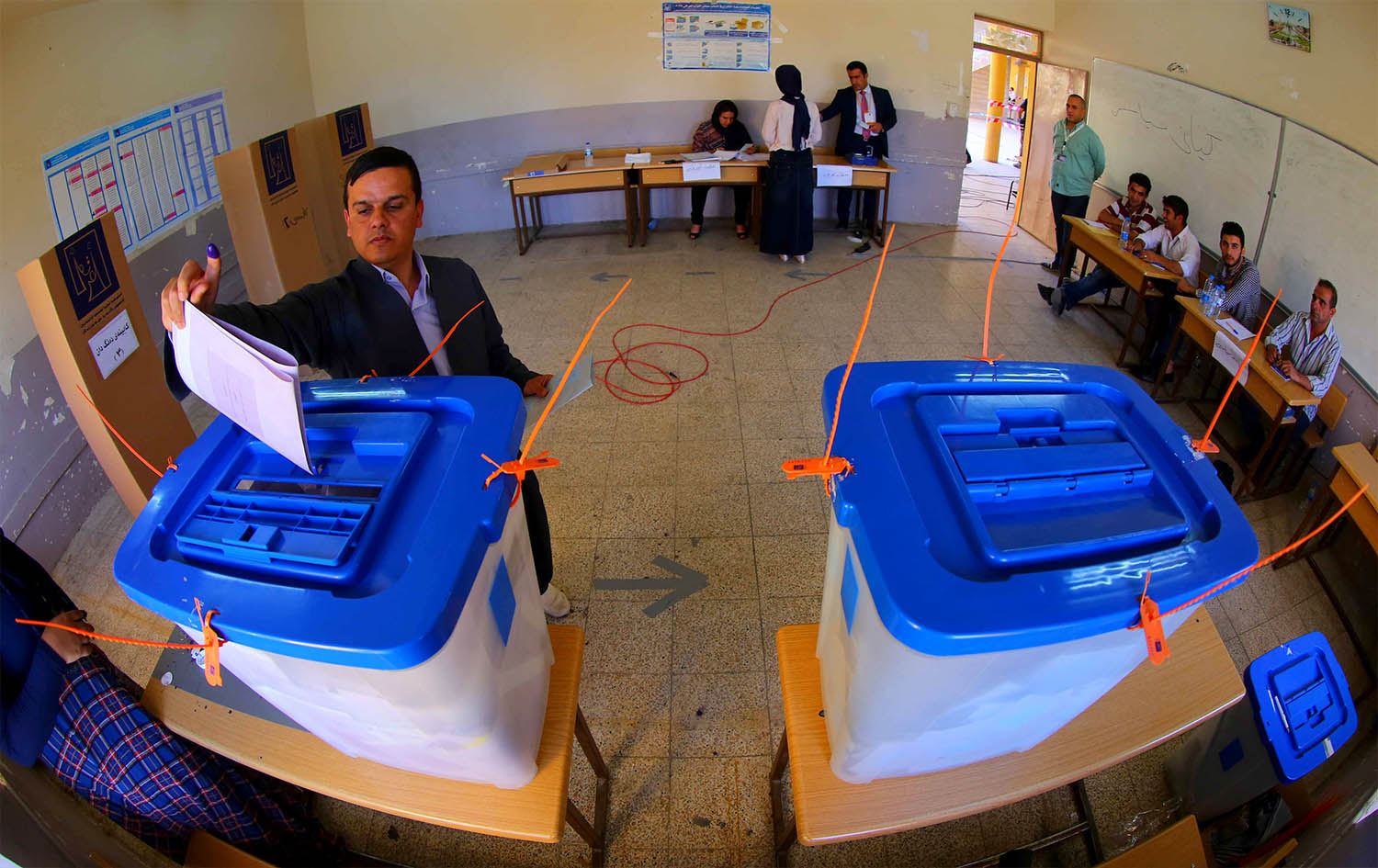 کۆمیسیۆن: وادەی پێشکێشکردنی ناوی بەربژێران بۆ 1ی ئایار درێژکرایەوە