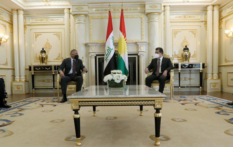 لقاء سابق بين مسرور بارزاني والكاظمي خلال زيارة الأخير إلى أربيل في 10 أيلول الماضي