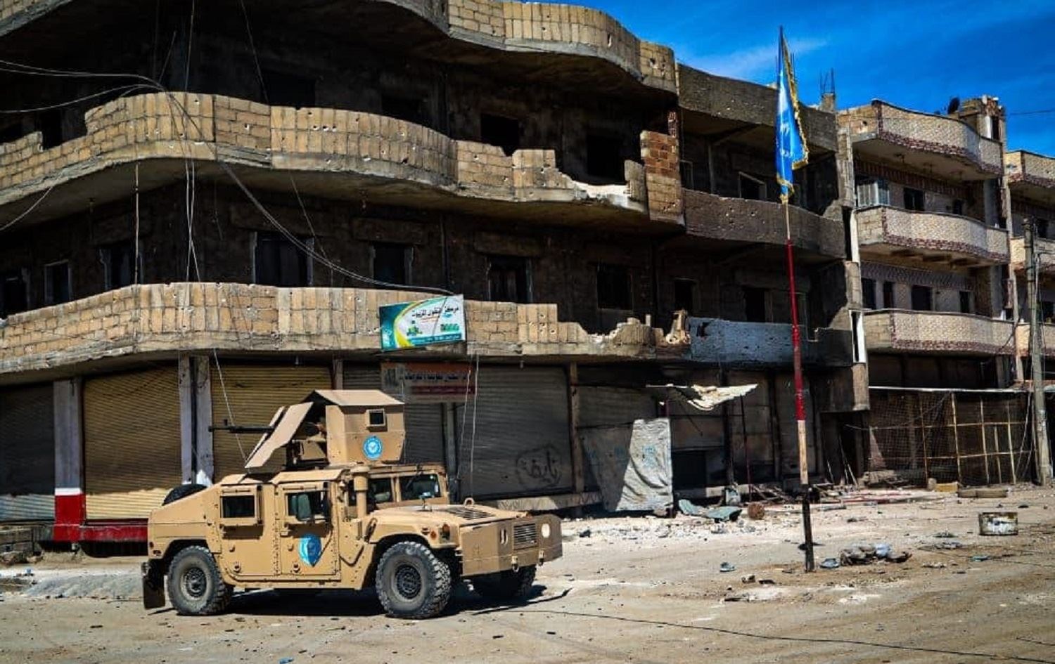 Li Qamişlo agirbest hat şikandin û şer destpê kir