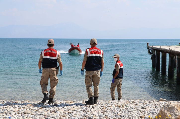 Van Gölü'ndeki tekne faciası davasında 5 kişi tahliye edildi